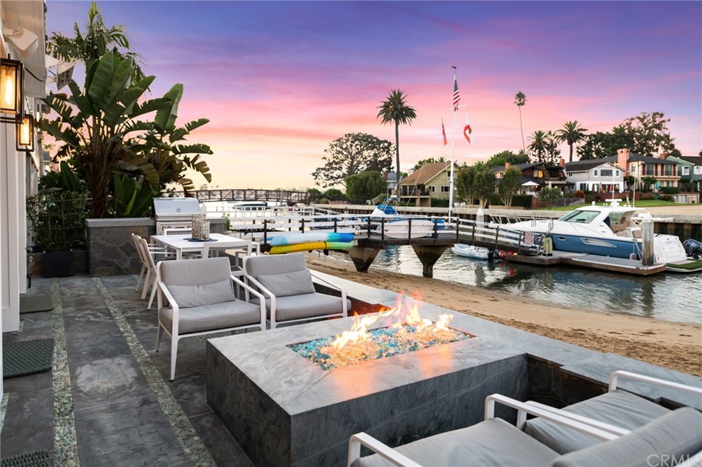 121 Edgewater Place Newport Beach, CA 92661 - Photo 17 of 75