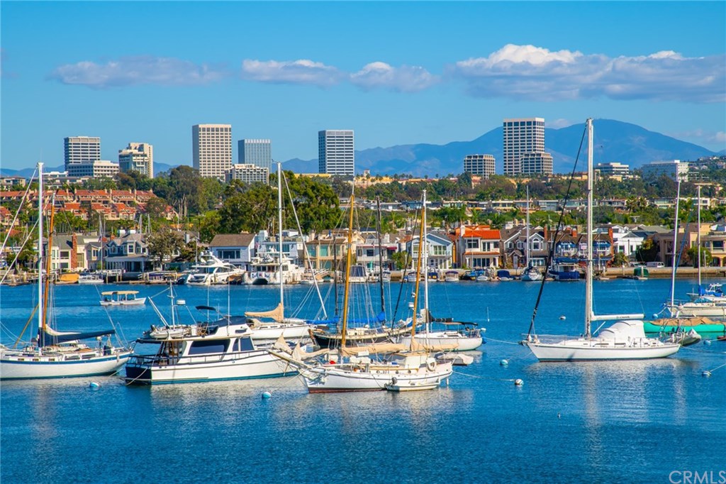 121 Edgewater Place Newport Beach, CA 92661 - Photo 21 of 75