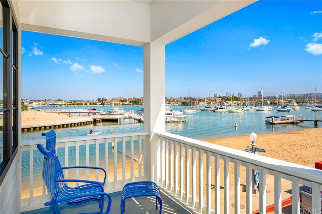 121 Edgewater Place Newport Beach, CA 92661 - Photo 31 of 75