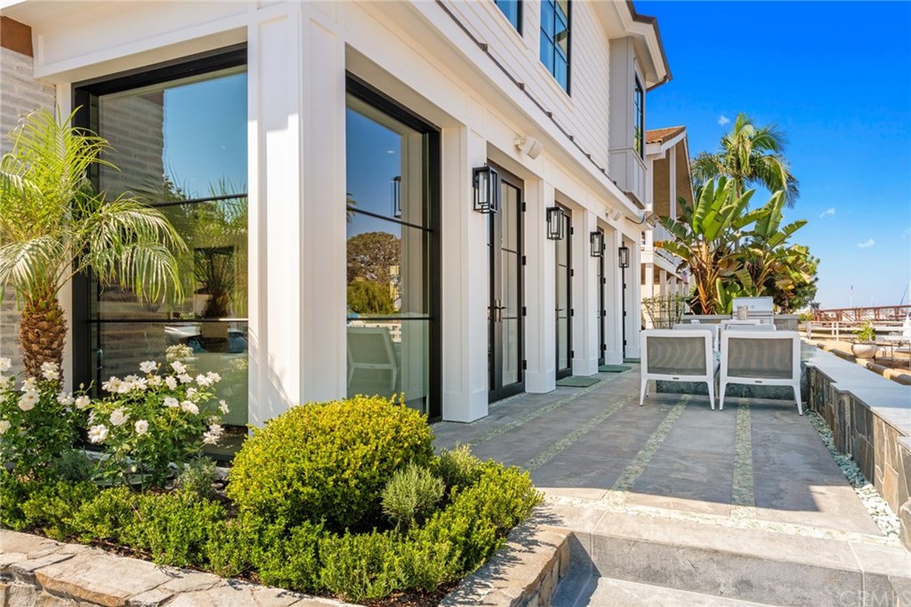 121 Edgewater Place Newport Beach, CA 92661 - Photo 49 of 75