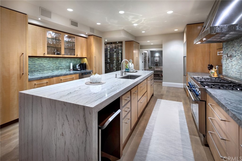 121 Edgewater Place Newport Beach, CA 92661 - Photo 54 of 75