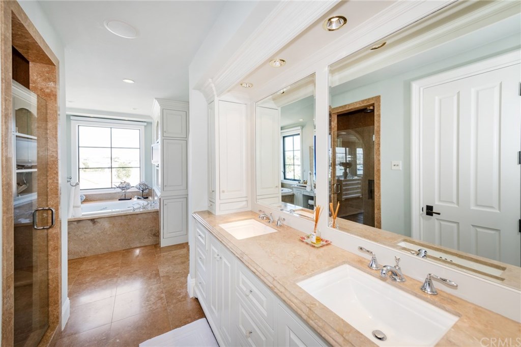 121 Edgewater Place Newport Beach, CA 92661 - Photo 63 of 75