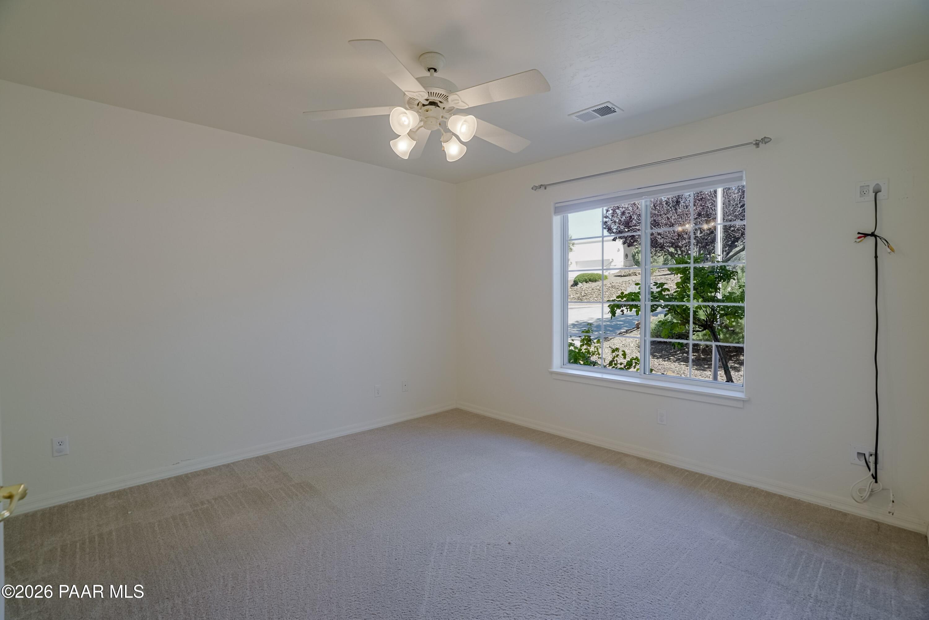 831 Peppermint Way Prescott, AZ 86305 - Photo 27 of 41 Guest Bedroom 1