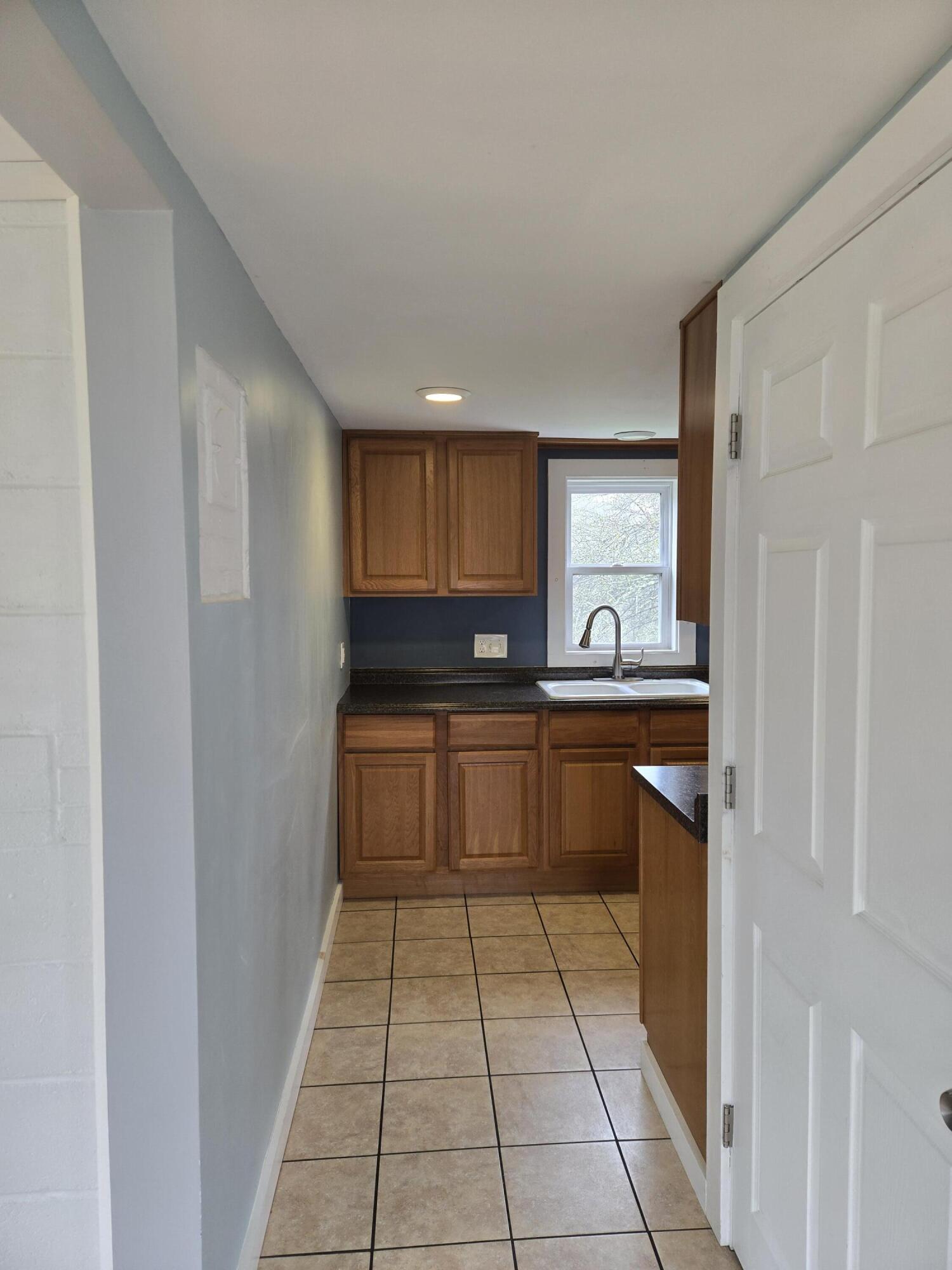 598 Washington Road Waldoboro, ME 04572 - Photo 6 of 25 20250507_100746