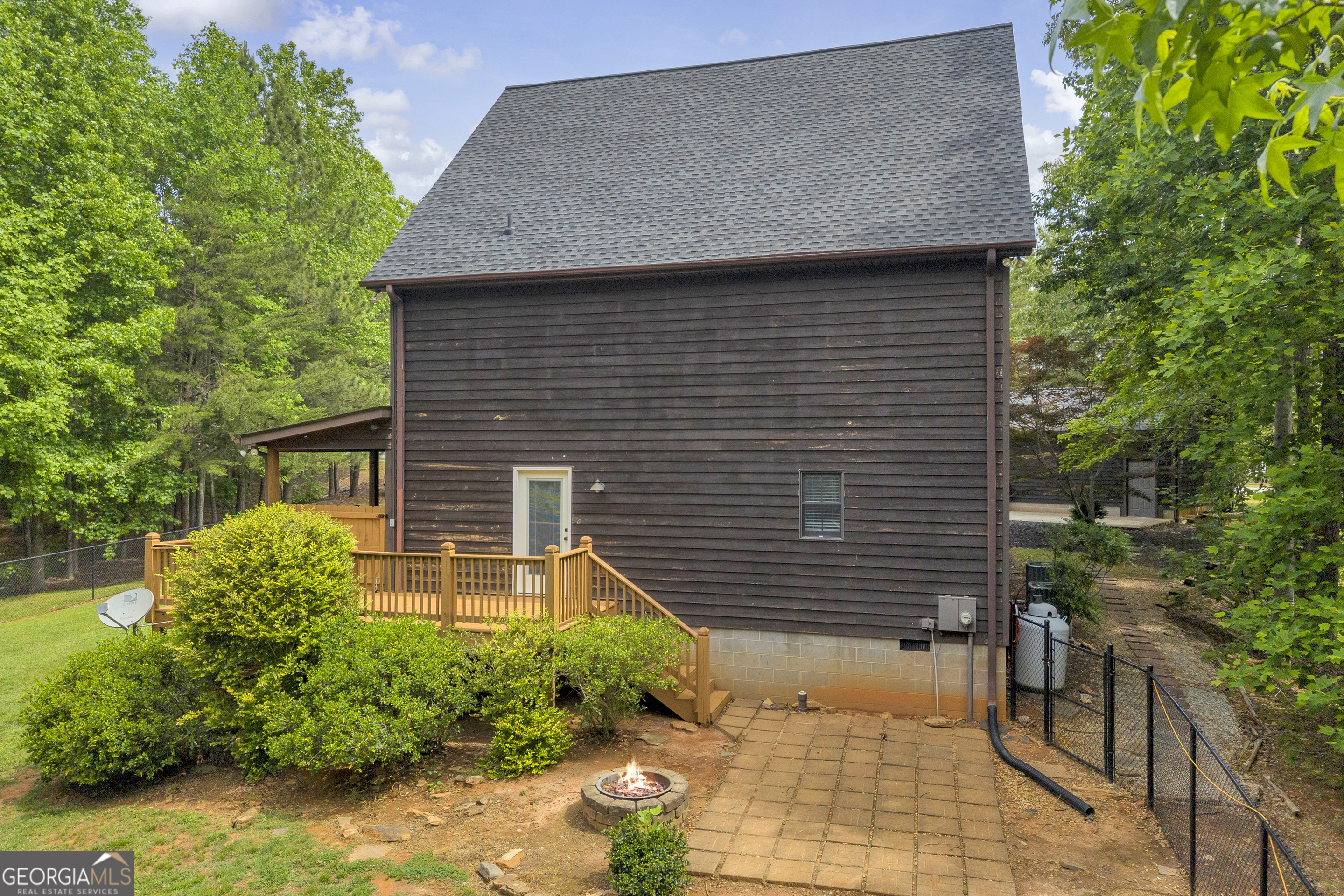 946 Riverdale Road Toccoa, GA 30577 - Photo 8 of 63