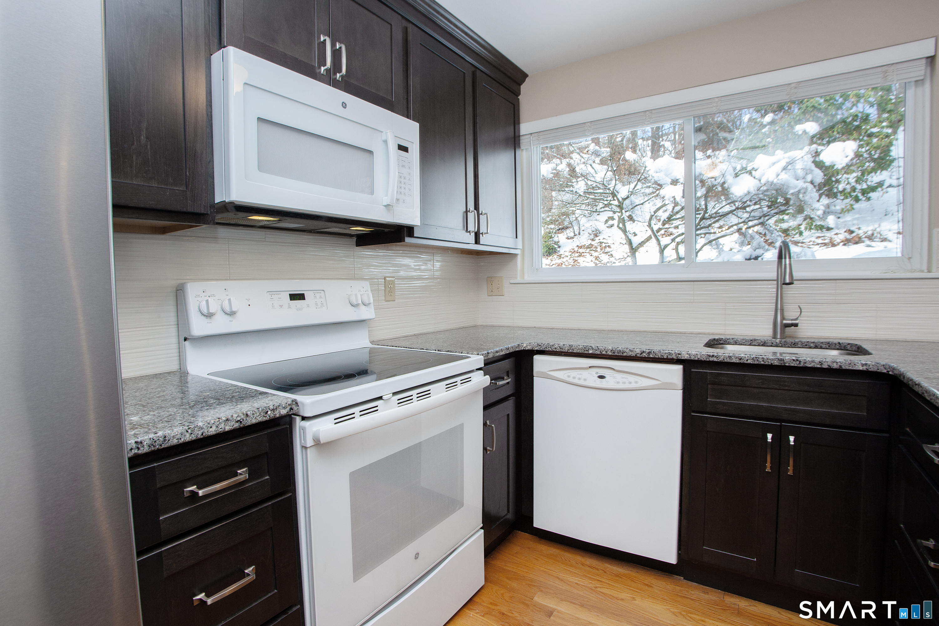 10 Massaco Street, Unit G Simsbury, CT 06070 - Photo 3 of 23