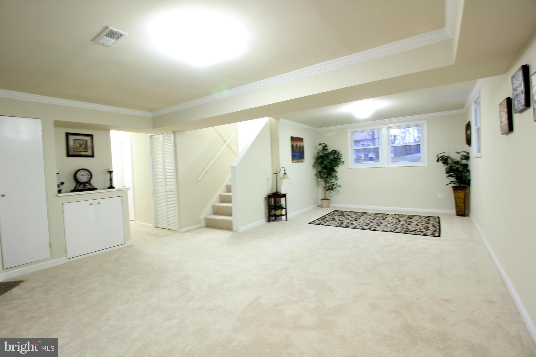 106 Green Valley Road Arnold, MD 21012 - Photo 15 of 27 Family Room