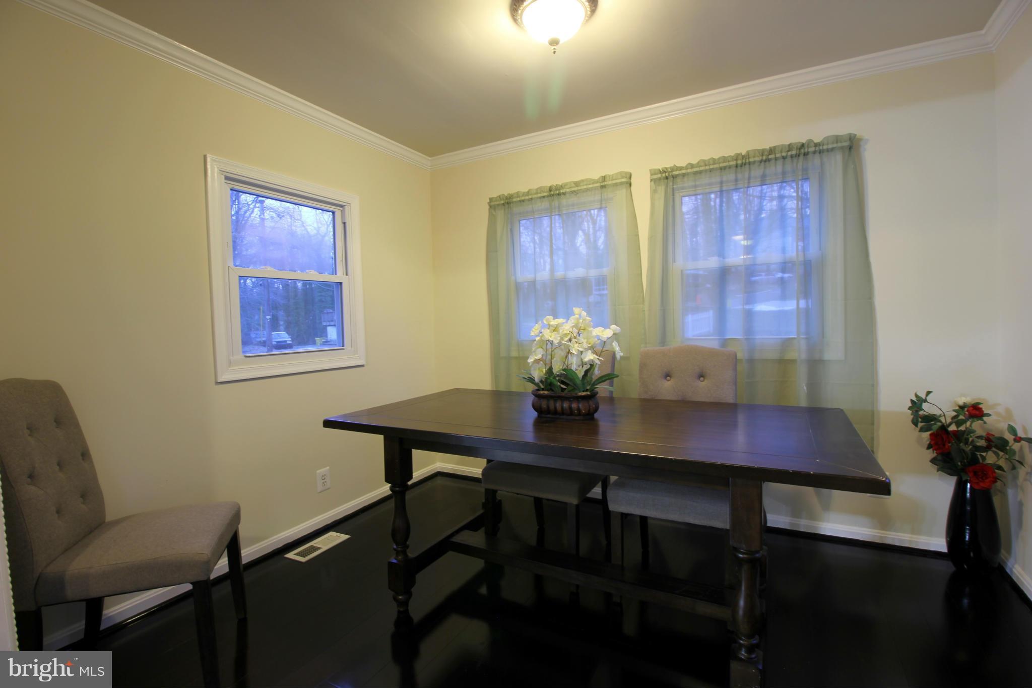 106 Green Valley Road Arnold, MD 21012 - Photo 7 of 27 Dining Room
