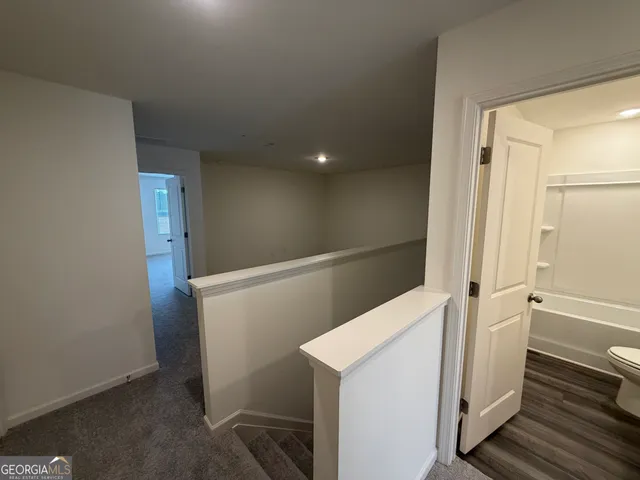 a view of utility room