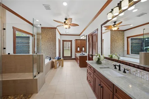 $1,375,000 | 224 Colonial Drive, Mabank, TX 75156