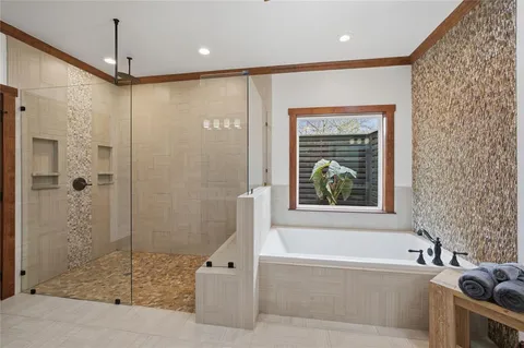 $1,375,000 | 224 Colonial Drive, Mabank, TX 75156