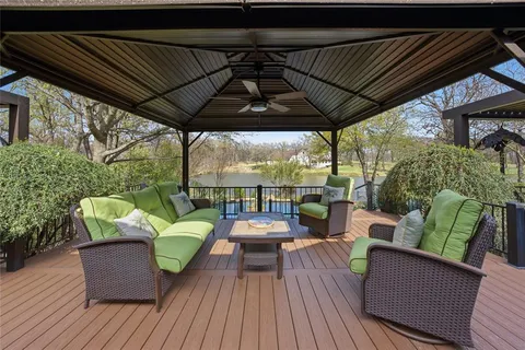 $1,375,000 | 224 Colonial Drive, Mabank, TX 75156