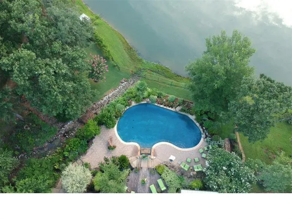 $1,375,000 | 224 Colonial Drive, Mabank, TX 75156