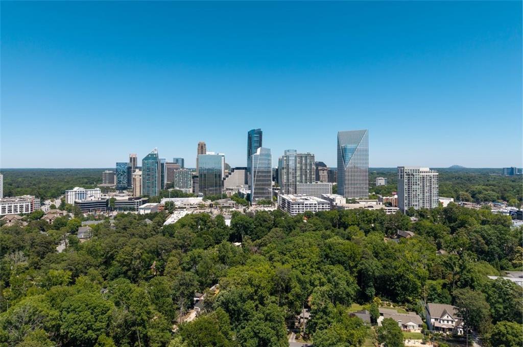 3235 Roswell Road Northeast, Unit 402 Atlanta, GA 30305 - Photo 28 of 35