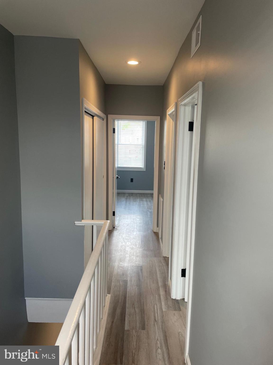 1654 East Lycoming Street Philadelphia, PA 19124 - Photo 15 of 32 Hallway