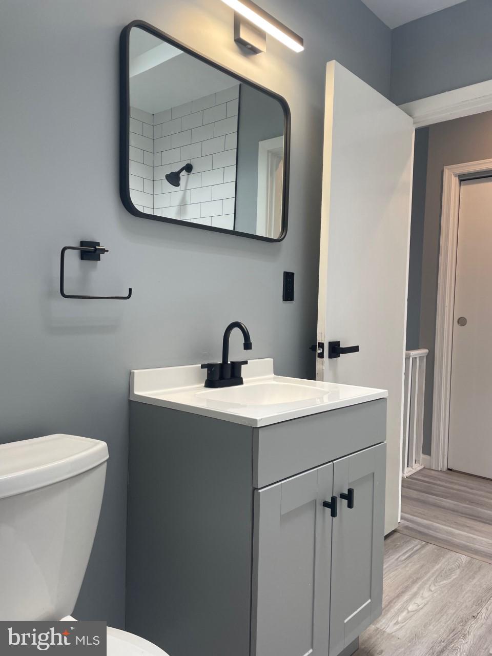1654 East Lycoming Street Philadelphia, PA 19124 - Photo 20 of 32 Bathroom