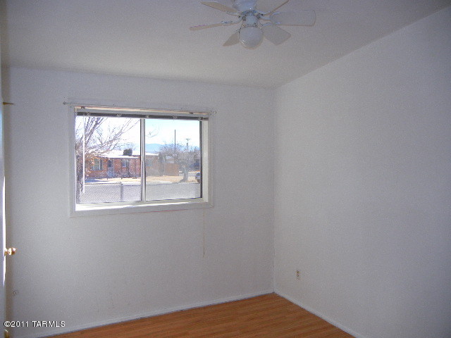 655 East Post Road Benson, AZ 85602 - Photo 11 of 22