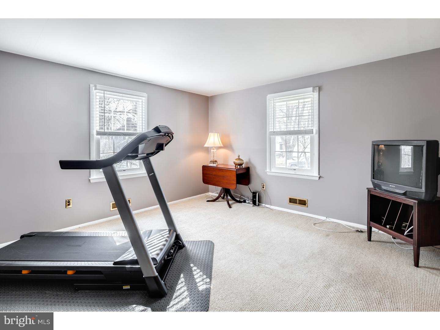 208 Pearl Croft Road Cherry Hill, NJ 08034 - Photo 13 of 25