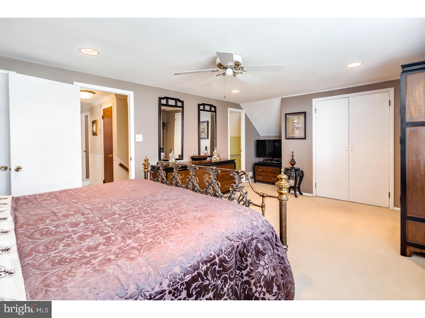 208 Pearl Croft Road Cherry Hill, NJ 08034 - Photo 15 of 25
