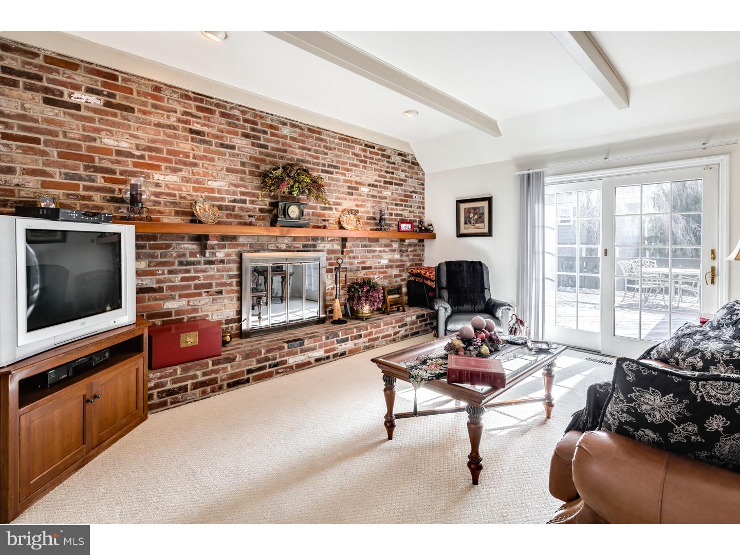 208 Pearl Croft Road Cherry Hill, NJ 08034 - Photo 10 of 25