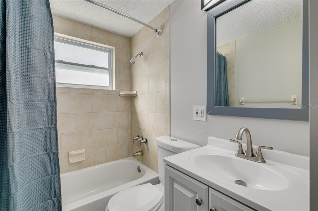 13496 West Rena Drive Largo, FL 33771 - Photo 21 of 40