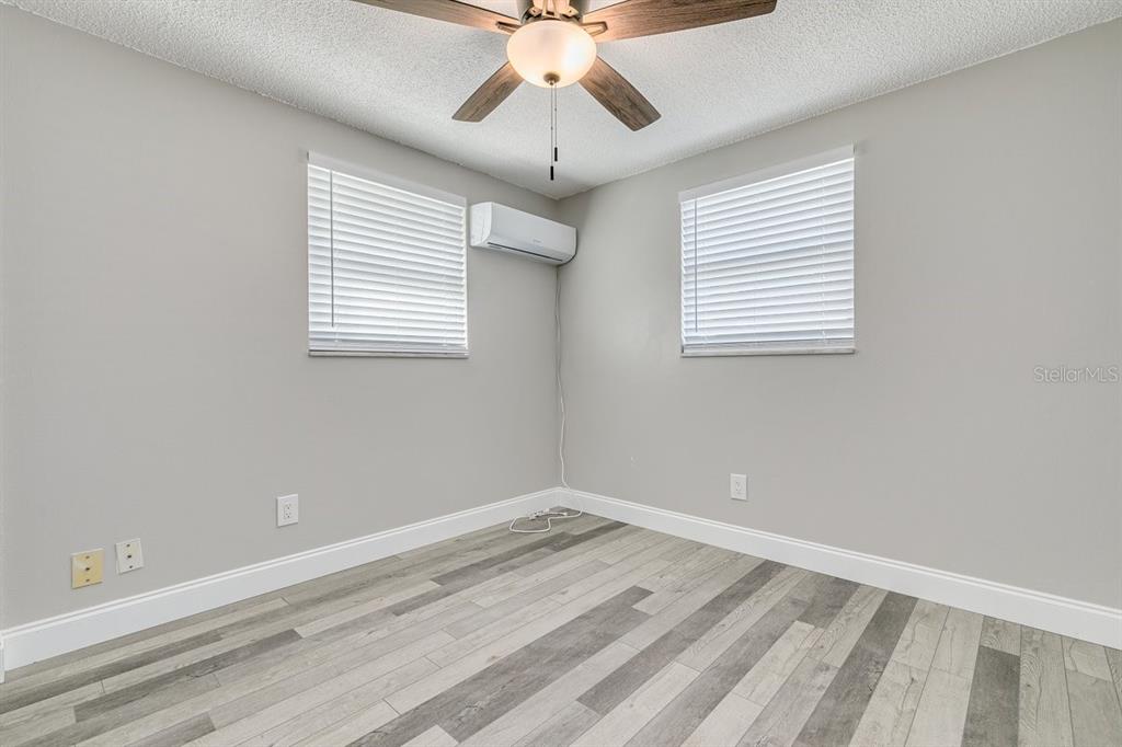 13496 West Rena Drive Largo, FL 33771 - Photo 5 of 40