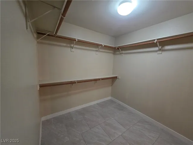 $2,000 | 909 East Malibu Sands Avenue, North Las Vegas, NV 89086