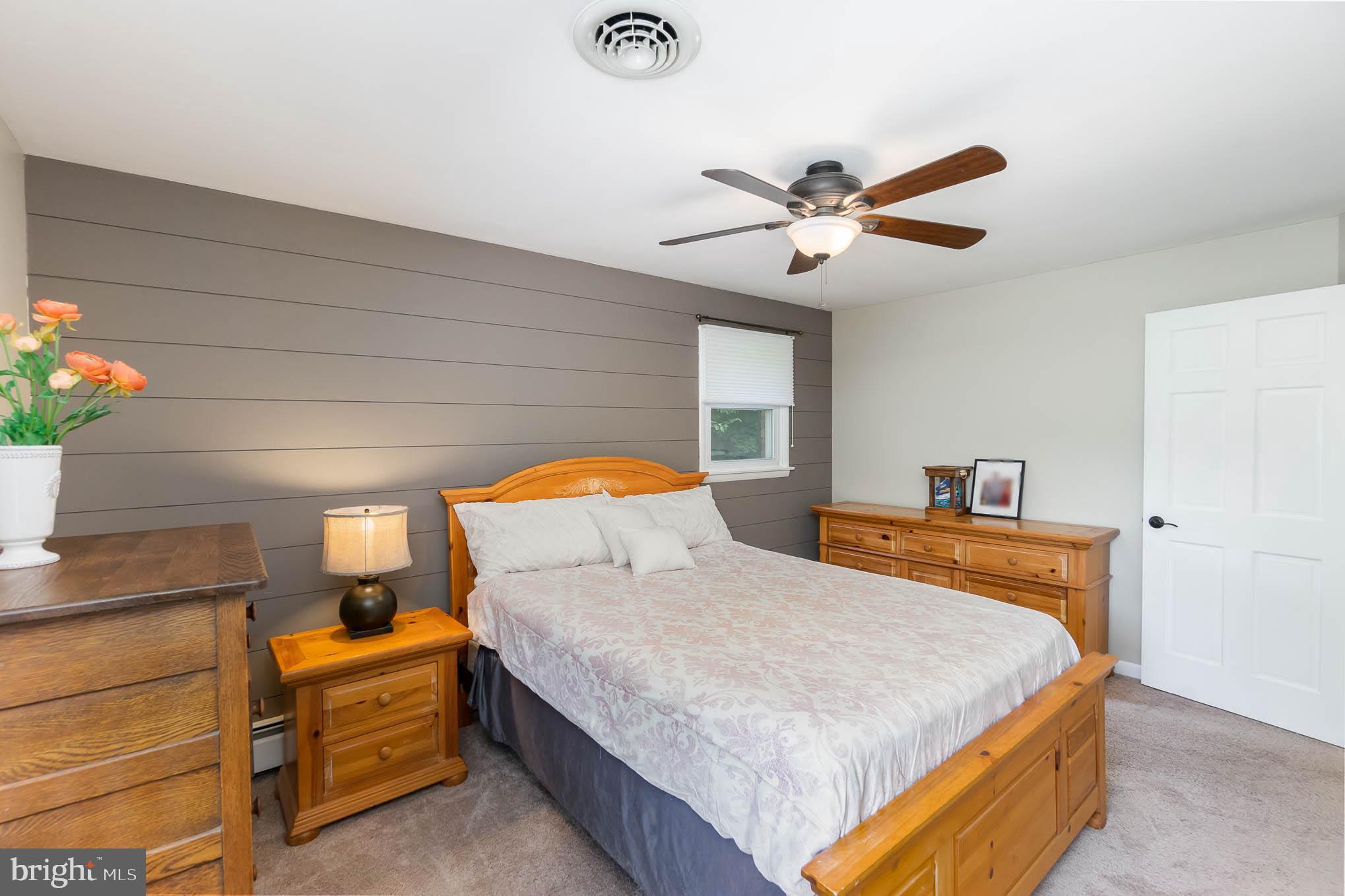 5002 West Heaps Road Pylesville, MD 21132 - Photo 18 of 52 Shiplap accent wall