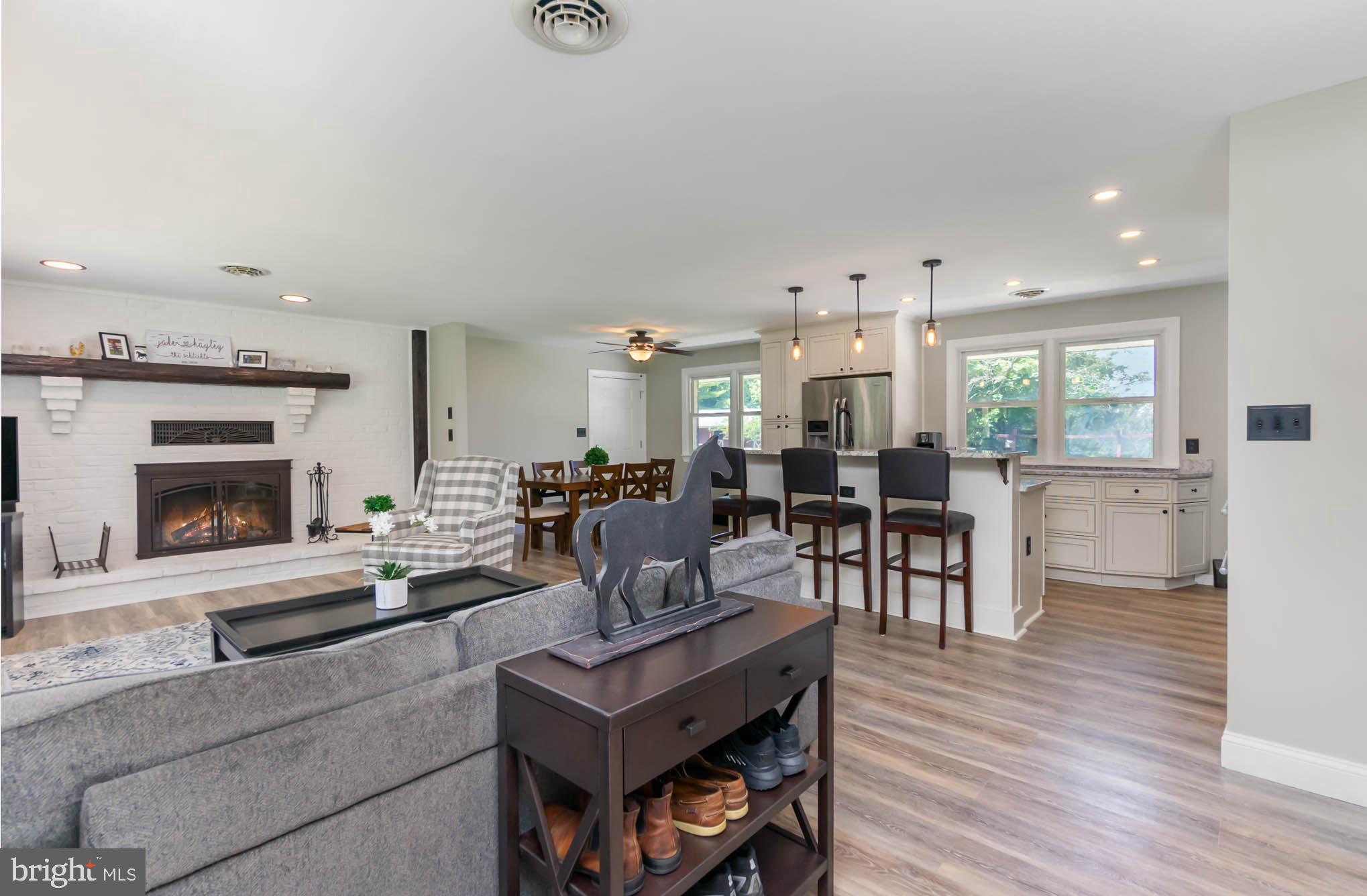 5002 West Heaps Road Pylesville, MD 21132 - Photo 5 of 52 True open plan