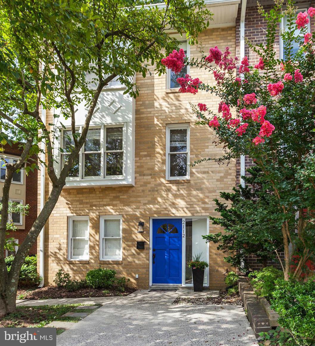 2112 Military Road Arlington, VA 22207 - Photo 1 of 30 Exterior (Front)