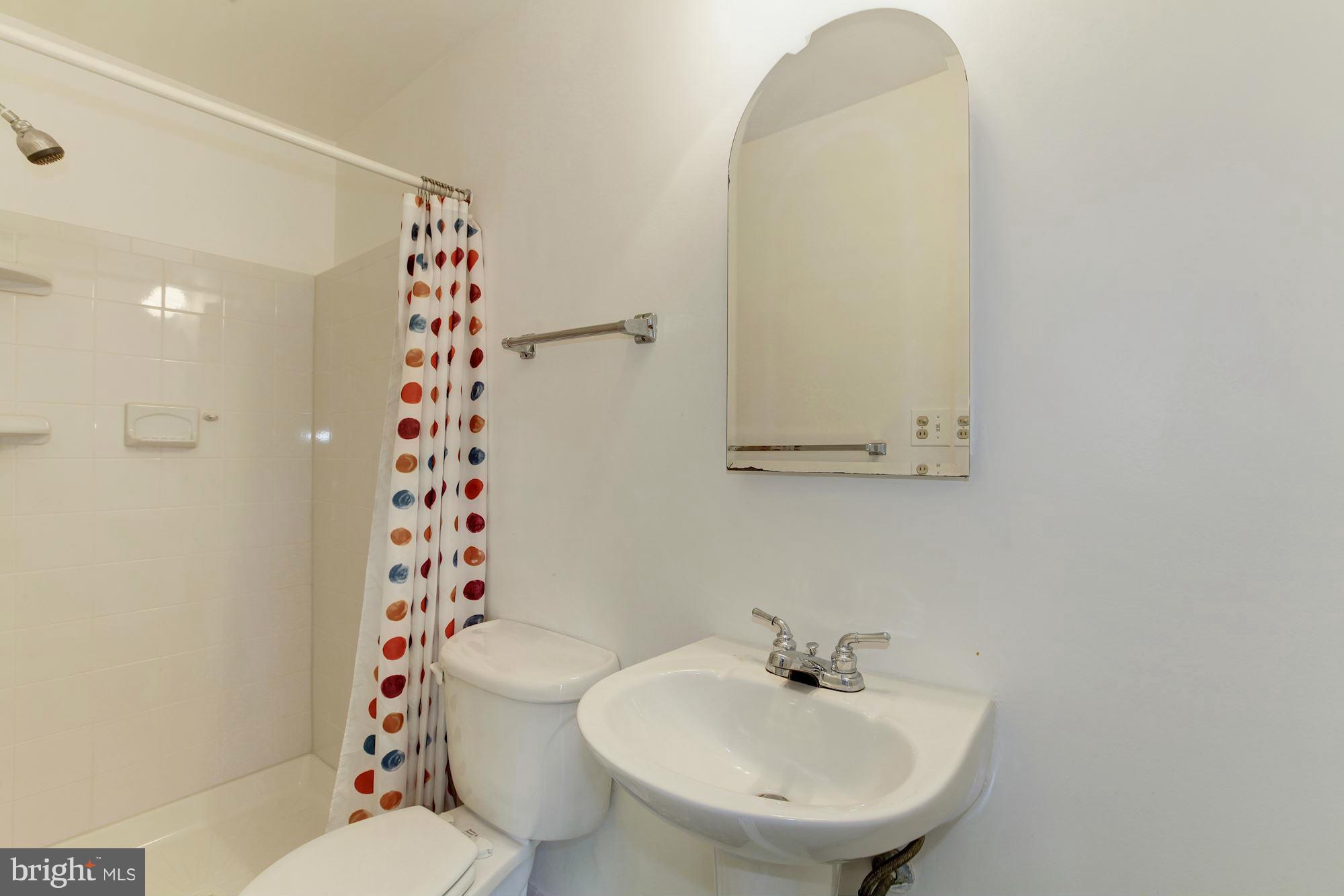 2112 Military Road Arlington, VA 22207 - Photo 21 of 30 Bedroom 3 Bath - Upper 2
