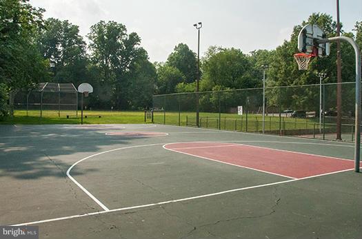 2112 Military Road Arlington, VA 22207 - Photo 30 of 30 Stratford Park - basketball, tennis, soccer