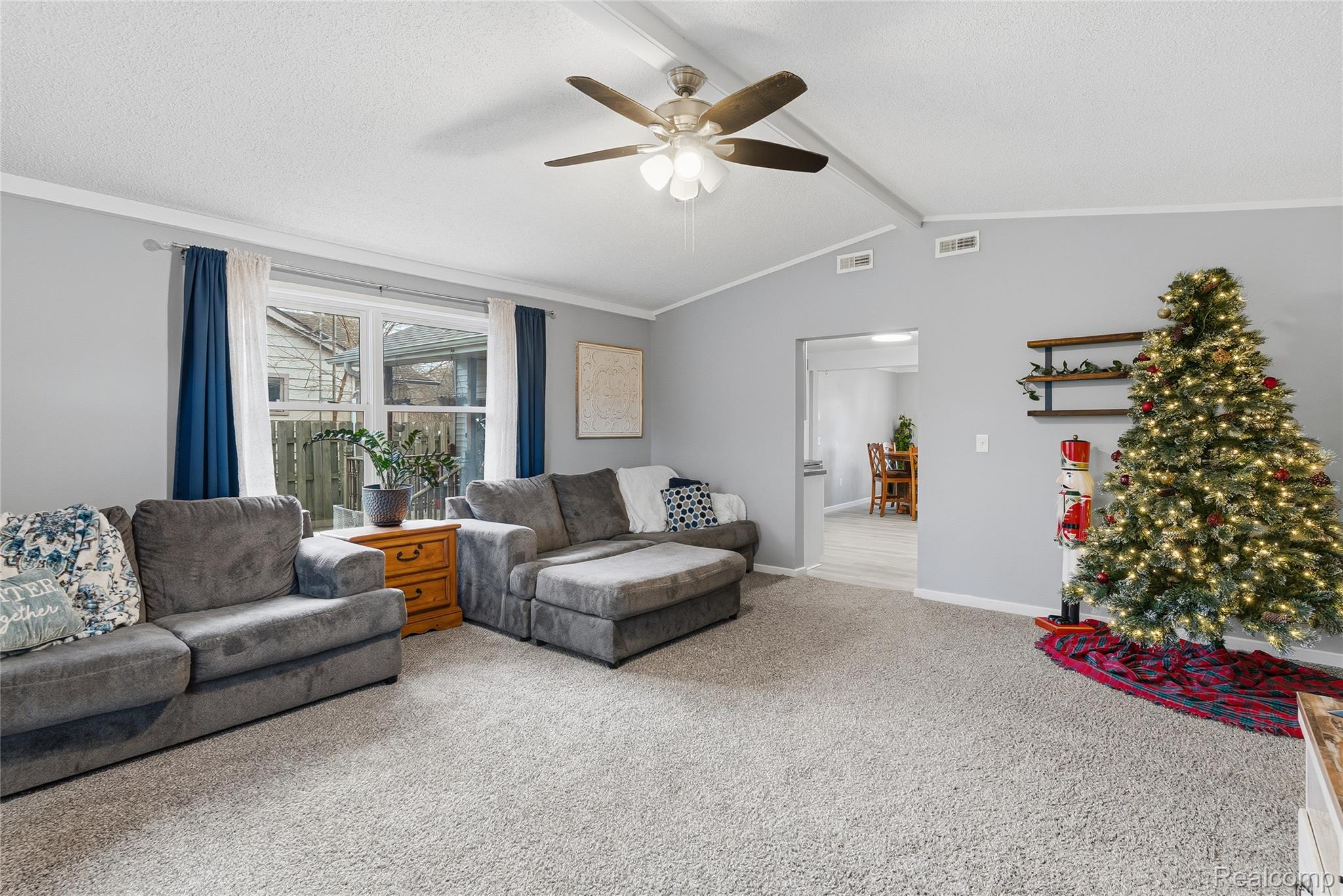 3294 Comer Street Flint, MI 48506 - Photo 22 of 36 DSC04018 (1).jpg