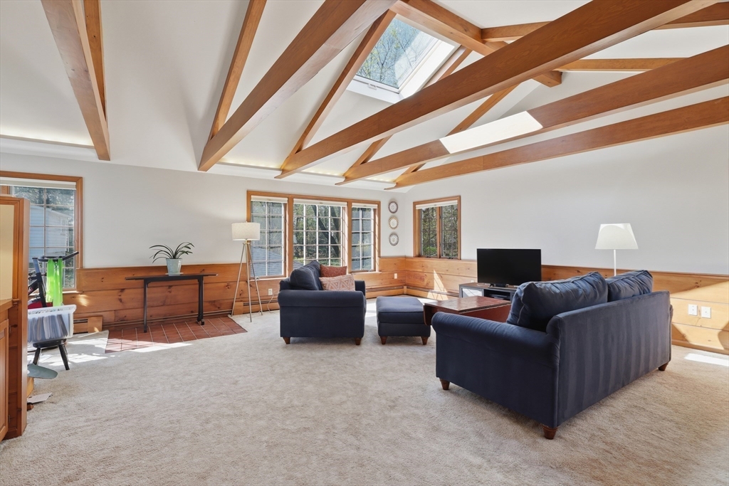 24 Spring Street Shrewsbury, MA 01545 - Photo 4 of 41 Gallery Image 4