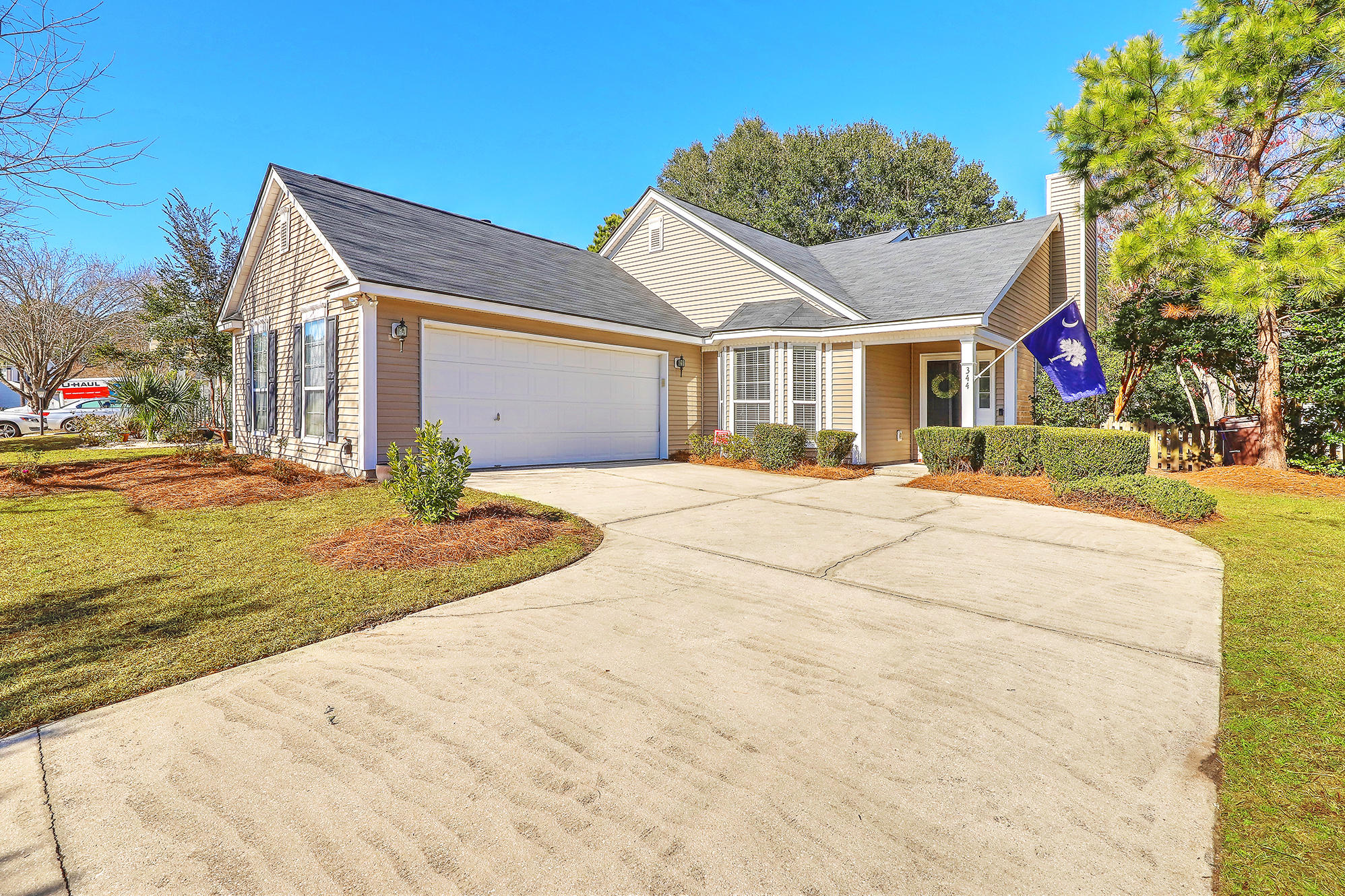 344 Rice Bay Drive Mount Pleasant, SC 29464 - Photo 3 of 37 IMG_4425_6_7