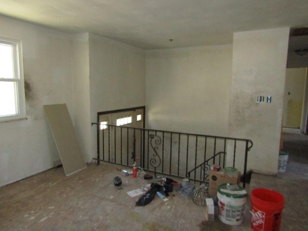 1209 Roy Street Braddock, PA 15104 - Photo 9 of 33