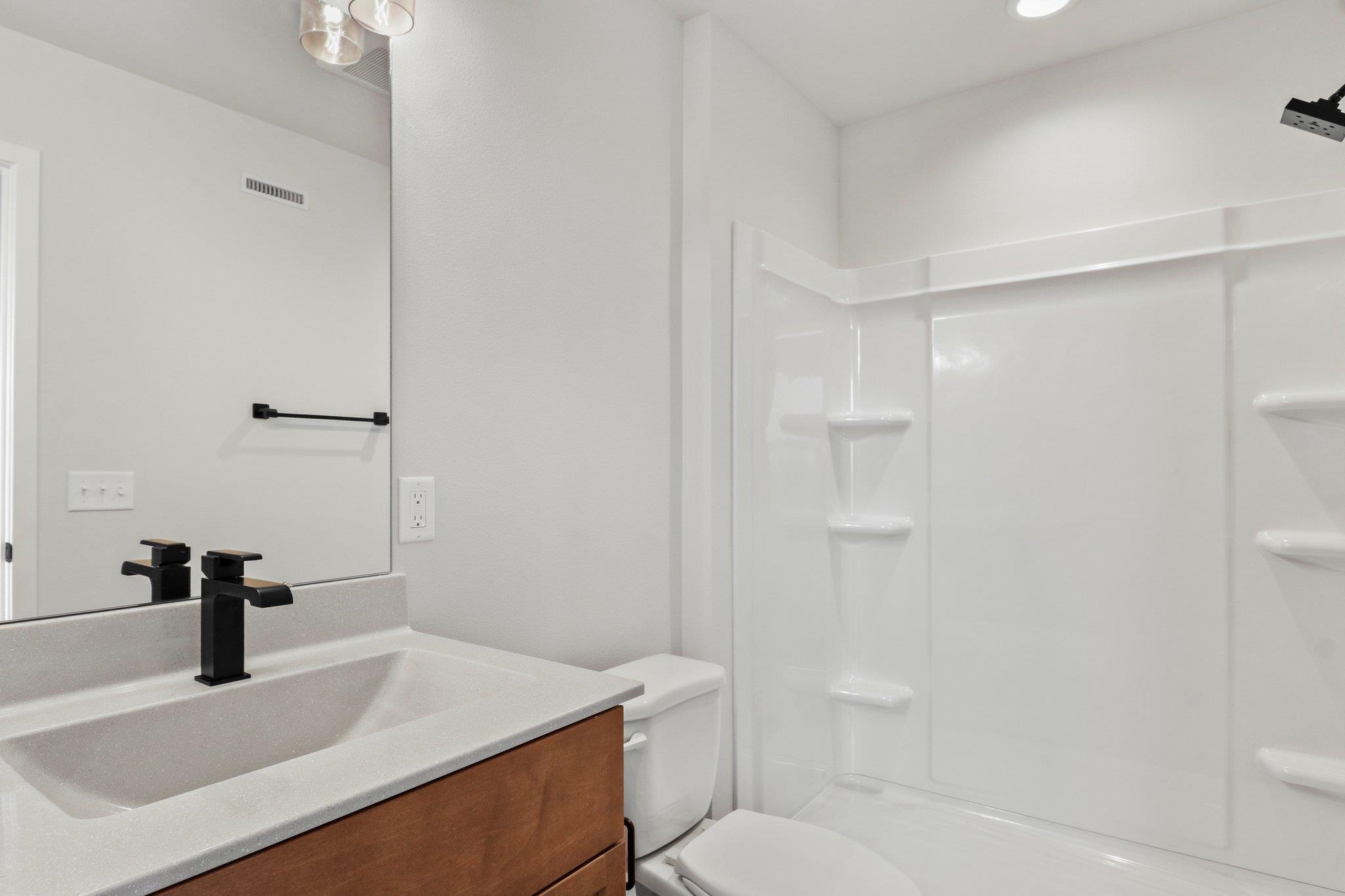 4 Hawks View Edgerton, WI 53534 - Photo 9 of 25