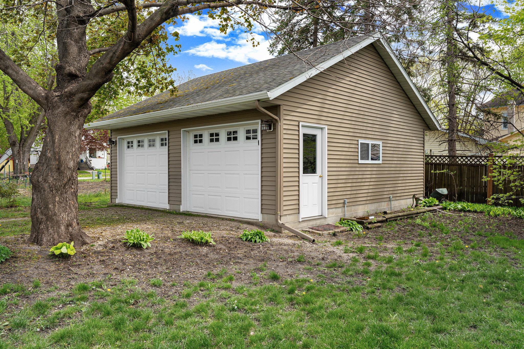 412 4th Avenue Northeast Waseca, MN 56093 - Photo 36 of 41