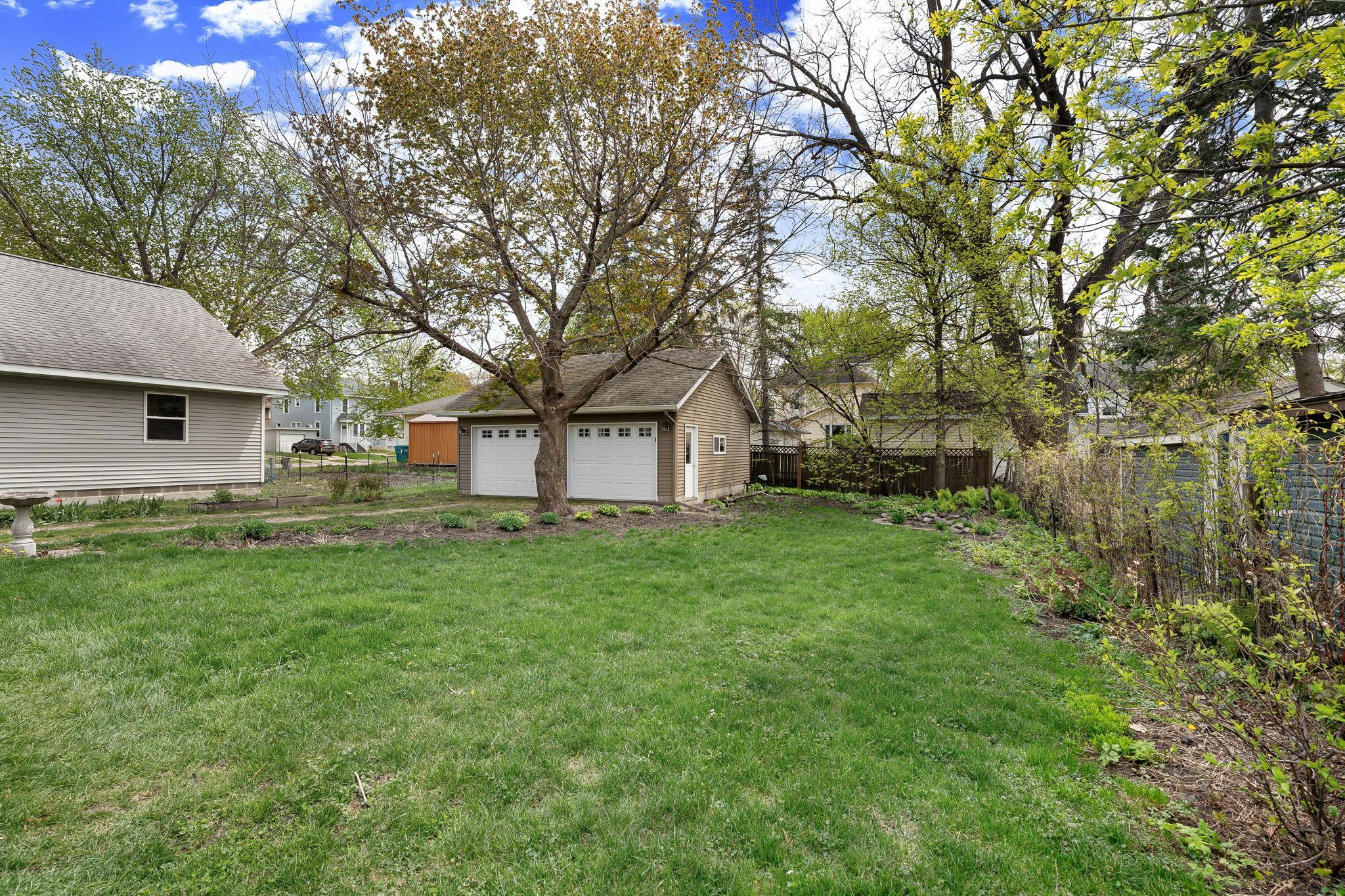 412 4th Avenue Northeast Waseca, MN 56093 - Photo 38 of 41