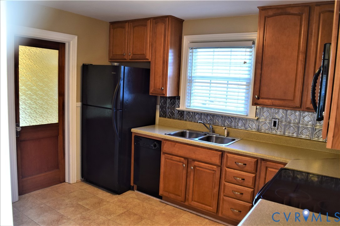 2922 Ruthland Road Henrico, VA 23228 - Photo 9 of 20