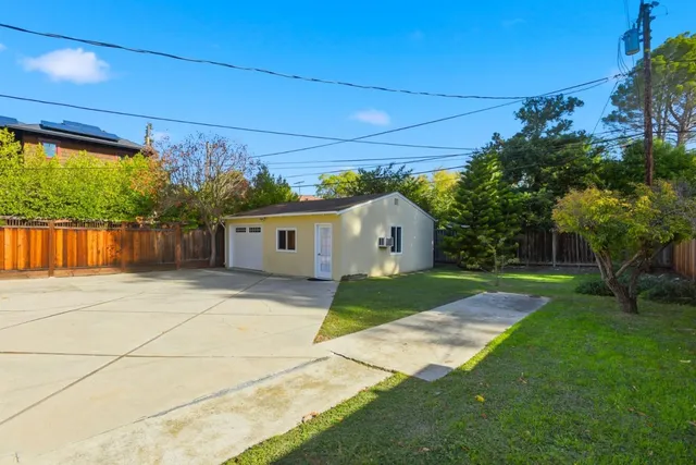 $2,899,000 | 884 Warren Way, Palo Alto, CA 94303