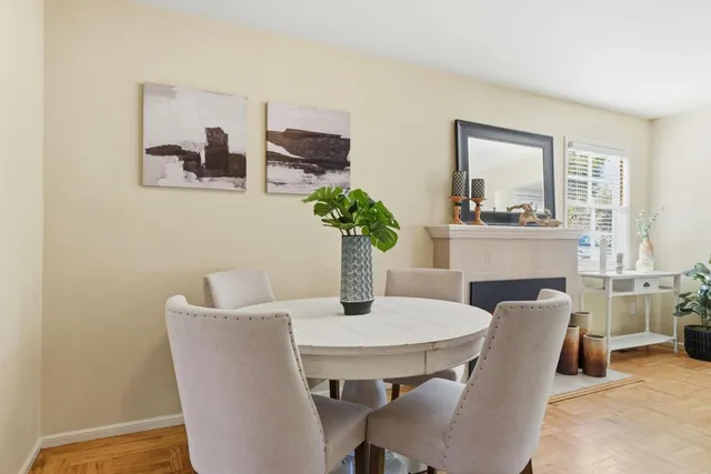 $2,899,000 | 884 Warren Way, Palo Alto, CA 94303