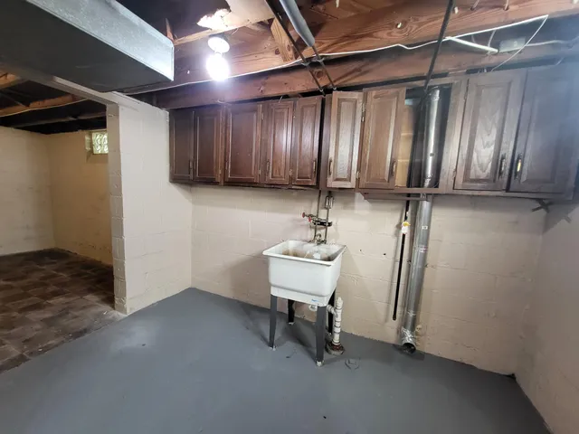 $170,000 | 9648 Nathaline Avenue, Redford, MI 48239