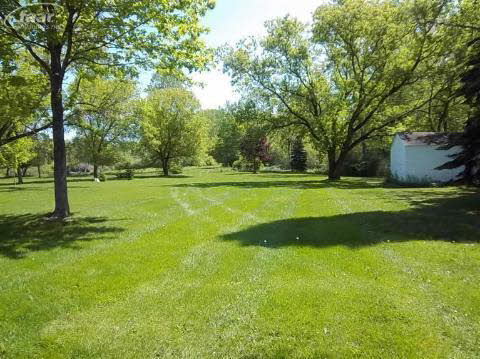 5347 Van Slyke Road Flint, MI 48507 - Photo 4 of 18 20185935-3.JPG