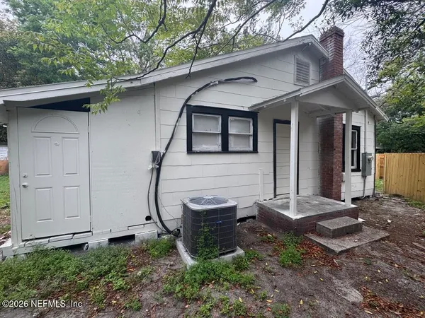 $1,450 | 5420 Leaming Avenue, Jacksonville, FL 32254
