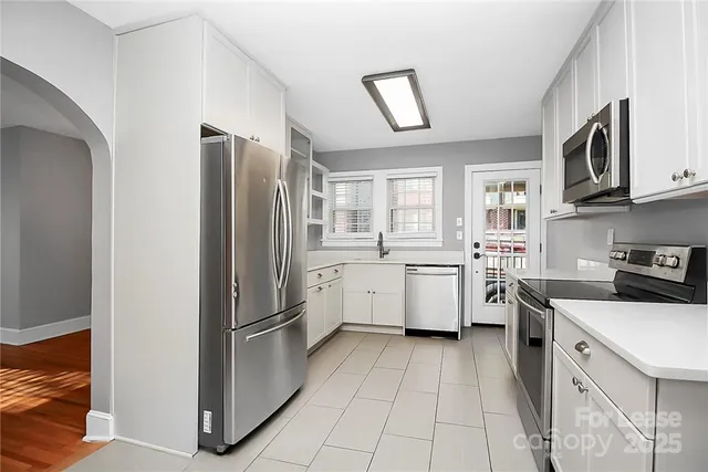 $2,795 | 1418 Kenilworth Avenue, Charlotte, NC 28203