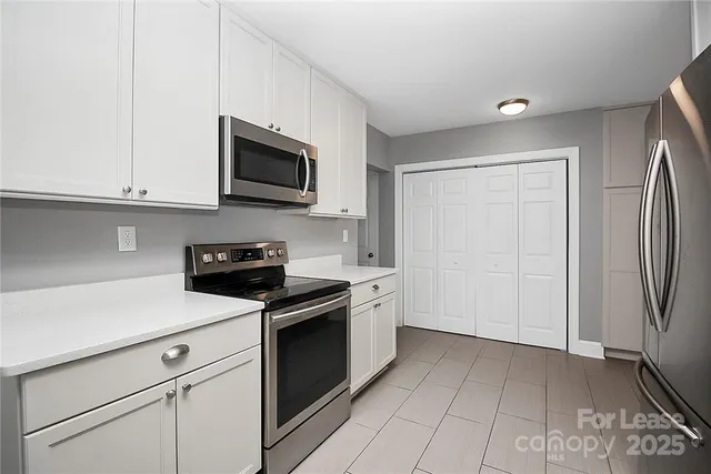 $2,795 | 1418 Kenilworth Avenue, Charlotte, NC 28203