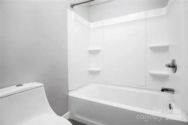 $2,795 | 1418 Kenilworth Avenue, Charlotte, NC 28203