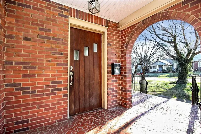 $2,795 | 1418 Kenilworth Avenue, Charlotte, NC 28203