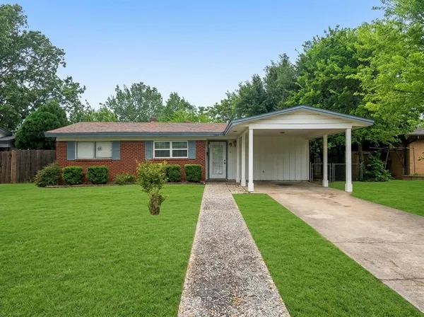 $199,900 | 1403 Beacon Hill Drive, Irving, TX 75061